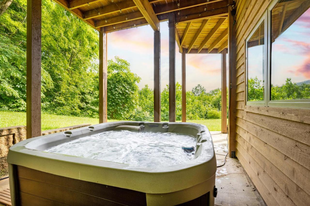 --Mountain Chalet Getaway With Breathtaking View Next To Tail Of Dragon-- Robbinsville Exterior foto